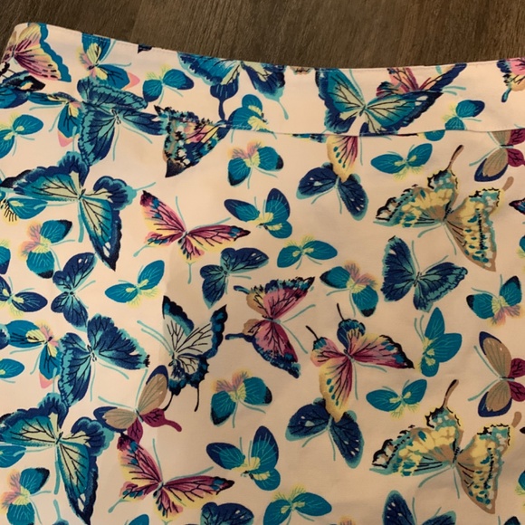 Talbots exquisite butterflies skirt. Worn‎ 1x then dry cleaned - Picture 2 of 7
